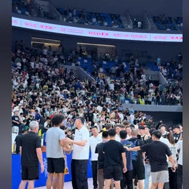 抢成这样, 都是象征性 抢成这样, 都是象征性